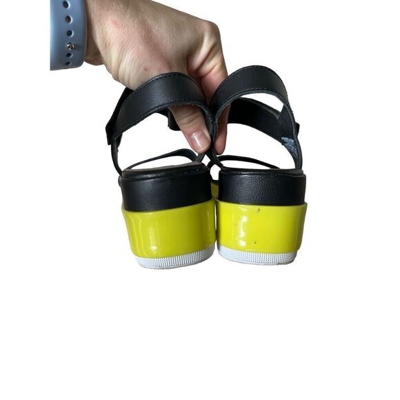 Sorel Womens Size 7 Cameron Leather Black Neon Yellow Flatform Sandals - Picture 4 of 9